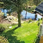 8 Person In Skudeneshavn-by Traum *