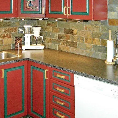 8 Person In Skudeneshavn-by Traum *