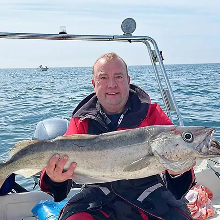 8 Person In Skudeneshavn-by Traum *