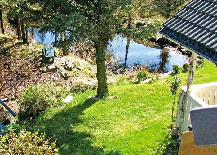 8 Person In Skudeneshavn-by Traum *